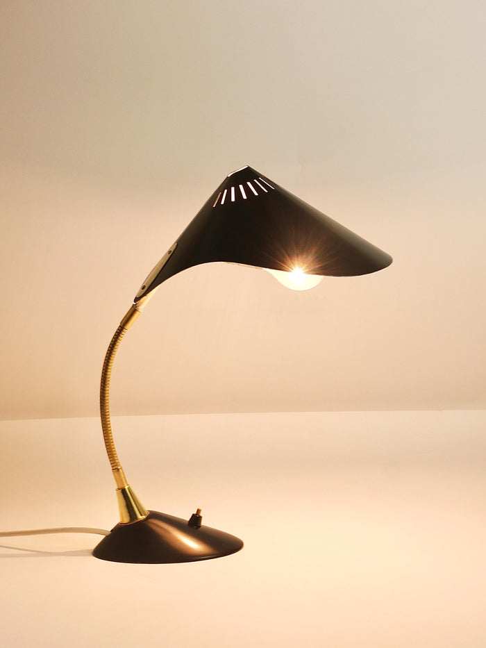 Schwarze Cosack Cobra Mid-Century Schreibtisch- oder Tischlampe aus Messing, 1950er-Jahre, im Stil von Stilnovo